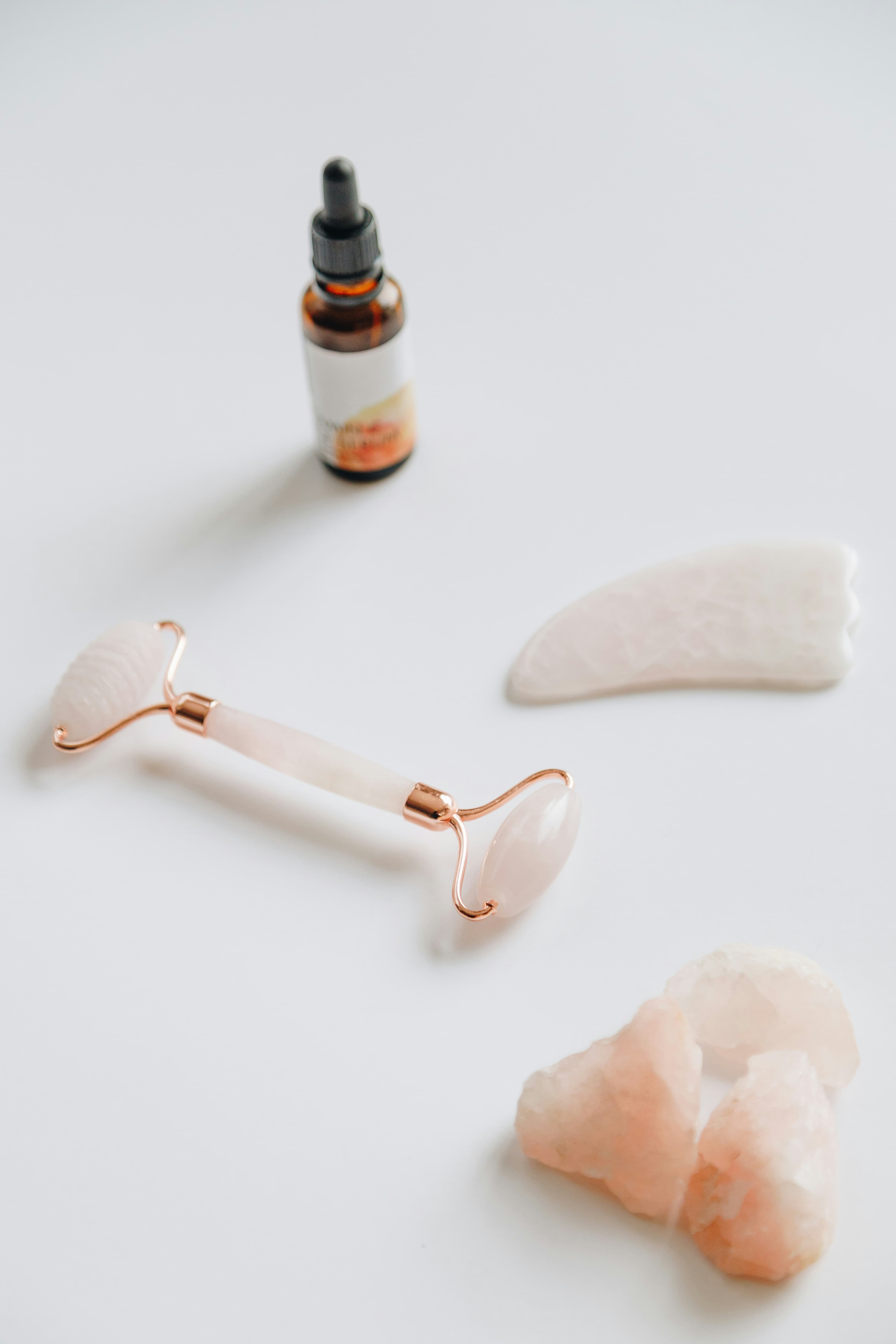 Botanical skincare serum for radiant, hydrated skin